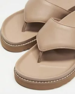 AERE Chunky Leather Padded Thongs Brown Leather -Sandals Sales Shop http3A2F2Fstatic.theiconic.com .au2Fp2Faere 7115 8712041 4