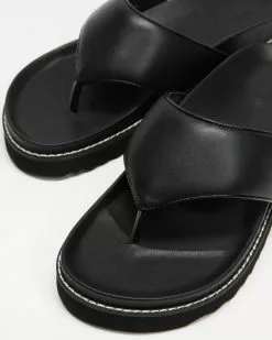 AERE Chunky Leather Padded Thongs Black Leather -Sandals Sales Shop http3A2F2Fstatic.theiconic.com .au2Fp2Faere 7148 7712041 4