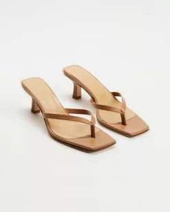 Aeyde Wilma Hazlenut -Sandals Sales Shop http3A2F2Fstatic.theiconic.com .au2Fp2Faeyde 8023 9696921 3