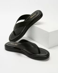 Alias Mae Uma Black Leather