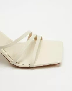 Alias Mae Aspen Bone -Sandals Sales Shop http3A2F2Fstatic.theiconic.com .au2Fp2Falias mae 5683 2088331 3