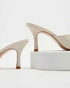 Alias Mae Florence Bone Leather -Sandals Sales Shop http3A2F2Fstatic.theiconic.com .au2Fp2Falias mae 6531 8678331 4