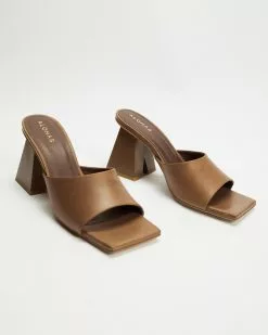 Alohas Sandals Dune Heeled Sandals Camel -Sandals Sales Shop http3A2F2Fstatic.theiconic.com .au2Fp2Falohas sandals 6724 8143131 3