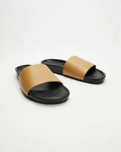 Assembly Label Single Strap Slides - Women's Black & Light Tan