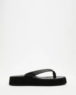 Atmos&Here Pernille Midform Leather Thongs Black -Sandals Sales Shop http3A2F2Fstatic.theiconic.com .au2Fp2Fatmos here 5916 7096821 3