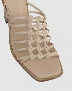 Beau Coops Judit Block Sandals Crema Come campione -Sandals Sales Shop http3A2F2Fstatic.theiconic.com .au2Fp2Fbeau coops 2232 9138931 4