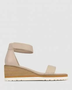 Betts Daisy Casual Wedges Nude