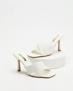 Billini Soul White -Sandals Sales Shop http3A2F2Fstatic.theiconic.com .au2Fp2Fbillini 4582 3533431 3