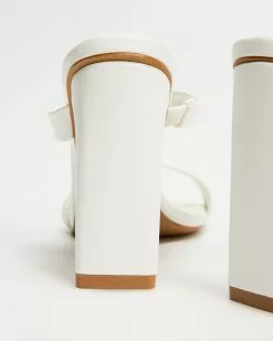 Billini Toledo White -Sandals Sales Shop http3A2F2Fstatic.theiconic.com .au2Fp2Fbillini 7370 1833431 3