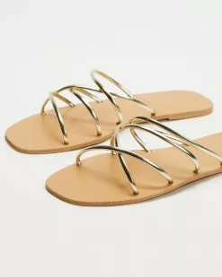 Billini Winola Gold Metallic -Sandals Sales Shop http3A2F2Fstatic.theiconic.com .au2Fp2Fbillini 8014 5033431 5
