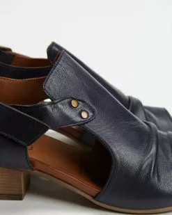 Bueno Zazoo Navy -Sandals Sales Shop http3A2F2Fstatic.theiconic.com .au2Fp2Fbueno 0985 9355241 3