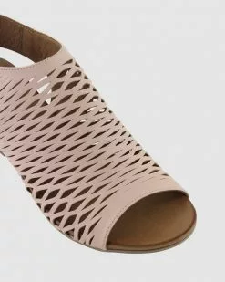 Bueno Ruby Cameo -Sandals Sales Shop http3A2F2Fstatic.theiconic.com .au2Fp2Fbueno 4822 214288 4