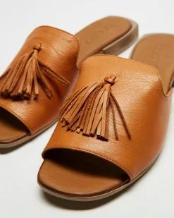 Bueno Adielia Coconut -Sandals Sales Shop http3A2F2Fstatic.theiconic.com .au2Fp2Fbueno 5889 6361521 4