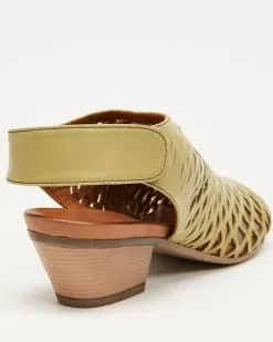 Bueno Ruby Scorpion -Sandals Sales Shop http3A2F2Fstatic.theiconic.com .au2Fp2Fbueno 7496 6585411 3