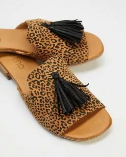 Bueno Adielia Scisscors Leopard & Black Tassel -Sandals Sales Shop http3A2F2Fstatic.theiconic.com .au2Fp2Fbueno 9004 4154431 3