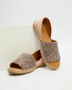 Bueno Karissa Cameo Leopard & Cameo -Sandals Sales Shop http3A2F2Fstatic.theiconic.com .au2Fp2Fbueno 9016 2251531 2