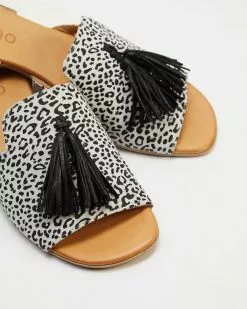 Bueno Adielia White Leopard & Black Tassle -Sandals Sales Shop http3A2F2Fstatic.theiconic.com .au2Fp2Fbueno 9018 0997431 3