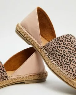 Bueno Karissa Cameo Leopard & Cameo -Sandals Sales Shop http3A2F2Fstatic.theiconic.com .au2Fp2Fbueno 9018 2251531 3