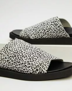 Bueno Jesse White Leopard -Sandals Sales Shop http3A2F2Fstatic.theiconic.com .au2Fp2Fbueno 9157 2569431 3