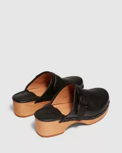 Cherrichella Liv Clogs Black -Sandals Sales Shop http3A2F2Fstatic.theiconic.com .au2Fp2Fcherrichella 2910 1999741 3