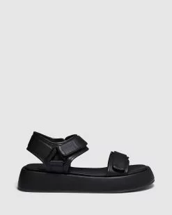 Cherrichella Loco Sandals Black