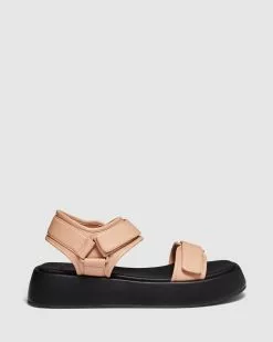 Cherrichella Loco Sandals Nude