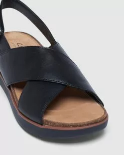 Clarks Elayne Cross Black Leather -Sandals Sales Shop http3A2F2Fstatic.theiconic.com .au2Fp2Fclarks 4718 5336141 4