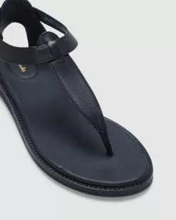 Clarks Karsea Post Black Leather -Sandals Sales Shop http3A2F2Fstatic.theiconic.com .au2Fp2Fclarks 7171 7368241 4
