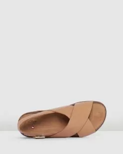 Clarks Elayne Cross Sand Leather -Sandals Sales Shop http3A2F2Fstatic.theiconic.com .au2Fp2Fclarks 8351 4336141 6