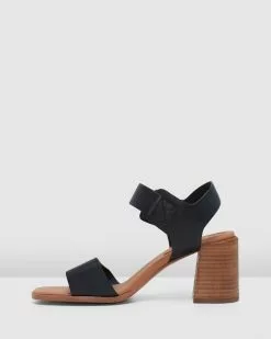 Clarks Landra70 Strap Black Leather -Sandals Sales Shop http3A2F2Fstatic.theiconic.com .au2Fp2Fclarks 9533 0525341 3