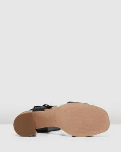 Clarks Landra70 Strap Black Leather -Sandals Sales Shop http3A2F2Fstatic.theiconic.com .au2Fp2Fclarks 9538 0525341 5