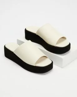 Dazie Gai Sandals Off White Smooth