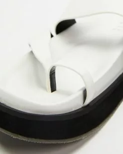 Dazie Toto Sandals White Smooth -Sandals Sales Shop http3A2F2Fstatic.theiconic.com .au2Fp2Fdazie 6716 2951331 3