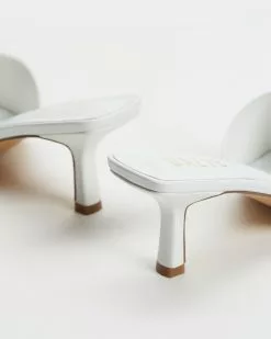 Dazie Delilah Mules White Smooth -Sandals Sales Shop http3A2F2Fstatic.theiconic.com .au2Fp2Fdazie 6758 8167921 6