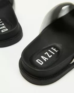 Dazie Upton Slides White Smooth -Sandals Sales Shop http3A2F2Fstatic.theiconic.com .au2Fp2Fdazie 6884 5117921 3