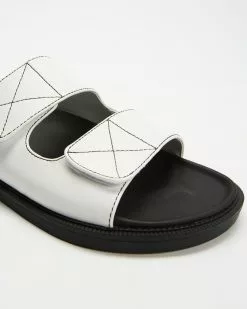 Dazie Upton Slides White Smooth -Sandals Sales Shop http3A2F2Fstatic.theiconic.com .au2Fp2Fdazie 6894 5117921 4