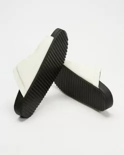 Dazie Rosco Slides White Smooth -Sandals Sales Shop http3A2F2Fstatic.theiconic.com .au2Fp2Fdazie 9292 7624231 3