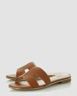 Dune London Looper Tan -Sandals Sales Shop http3A2F2Fstatic.theiconic.com .au2Fp2Fdune london 2864 1006841 5