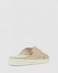 Easy Steps Ferry SOFT GOLD -Sandals Sales Shop http3A2F2Fstatic.theiconic.com .au2Fp2Feasy steps 0619 4244141 4