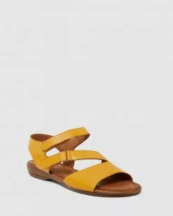 Easy Steps Kenya MUSTARD GLOVE -Sandals Sales Shop http3A2F2Fstatic.theiconic.com .au2Fp2Feasy steps 0844 3857041 2