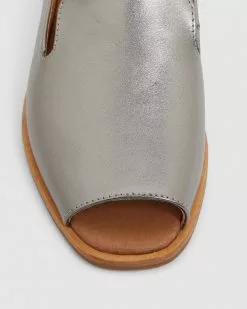 Easy Steps Delaney PEWTER METALLIC -Sandals Sales Shop http3A2F2Fstatic.theiconic.com .au2Fp2Feasy steps 3017 8013631 4