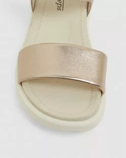Easy Steps Falcon SOFT GOLD -Sandals Sales Shop http3A2F2Fstatic.theiconic.com .au2Fp2Feasy steps 3722 1941731 5