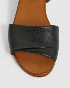 Easy Steps Maisy BLACK GLOVE -Sandals Sales Shop http3A2F2Fstatic.theiconic.com .au2Fp2Feasy steps 5886 9353041 4