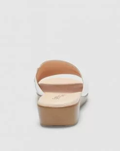 Easy Steps Ellen WHITE GLOVE -Sandals Sales Shop http3A2F2Fstatic.theiconic.com .au2Fp2Feasy steps 8128 6550941 4