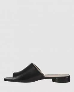 ECCO Women's Flat Slide Sandals II BLACK -Sandals Sales Shop http3A2F2Fstatic.theiconic.com .au2Fp2Fecco 8017 6752941 5