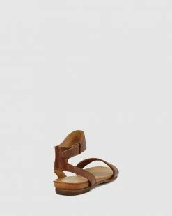 Eos Lauren Brandy -Sandals Sales Shop http3A2F2Fstatic.theiconic.com .au2Fp2Feos 0451 9064911 3