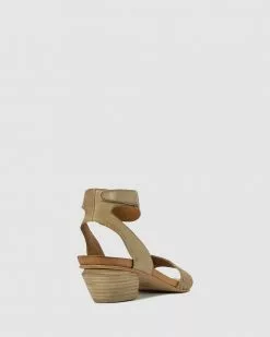Eos Cubetta Taupe -Sandals Sales Shop http3A2F2Fstatic.theiconic.com .au2Fp2Feos 0548 1482931 3