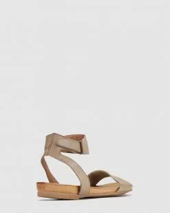 Eos Lauren Taupe -Sandals Sales Shop http3A2F2Fstatic.theiconic.com .au2Fp2Feos 1401 680959 3