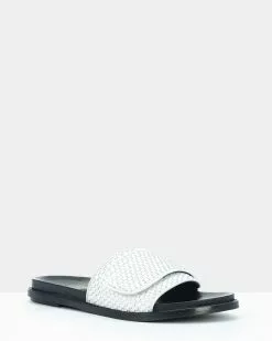 Eos Pile White -Sandals Sales Shop http3A2F2Fstatic.theiconic.com .au2Fp2Feos 3156 126677 3