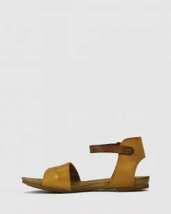 Eos Larnia Gold -Sandals Sales Shop http3A2F2Fstatic.theiconic.com .au2Fp2Feos 8863 1353711 4